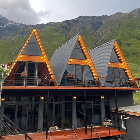 Pyramid Kazbegi Hotel Eksteriør billede
